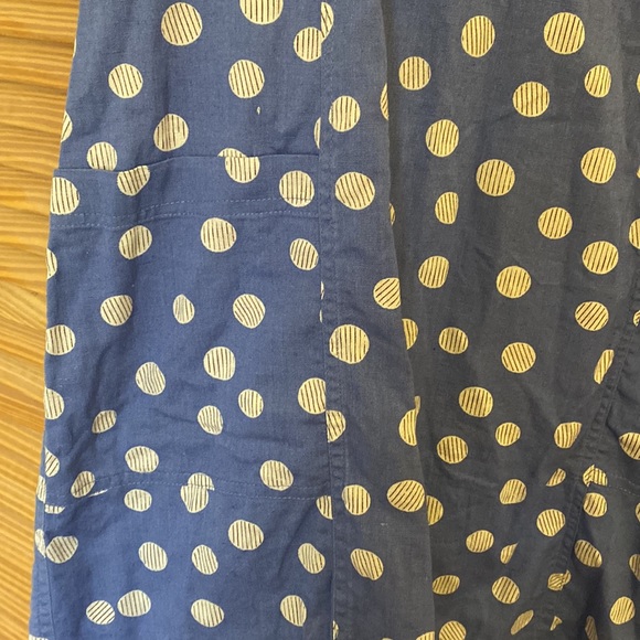 Cheerful blue cotton dress. A bit retro looking. - Picture 2 of 5